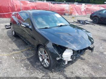  Salvage Hyundai Genesis