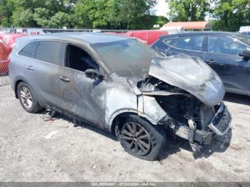  Salvage Kia Sorento