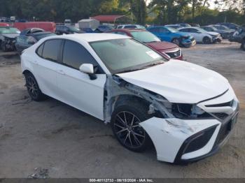  Salvage Toyota Camry