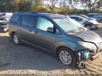  Salvage Toyota Sienna