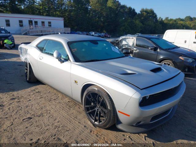  Salvage Dodge Challenger