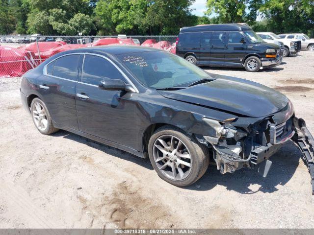  Salvage Nissan Maxima