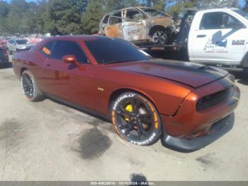  Salvage Dodge Challenger