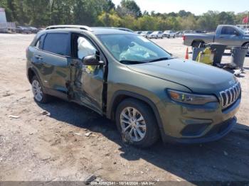  Salvage Jeep Cherokee