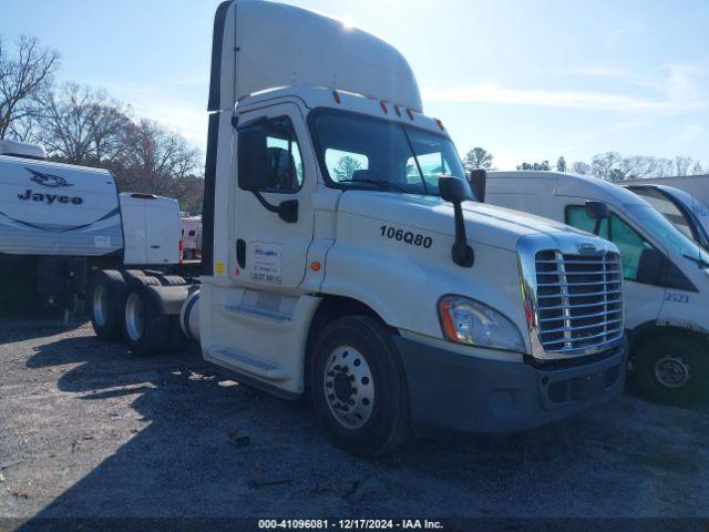  Salvage Freightliner Cascadia 125