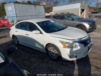  Salvage Nissan Altima