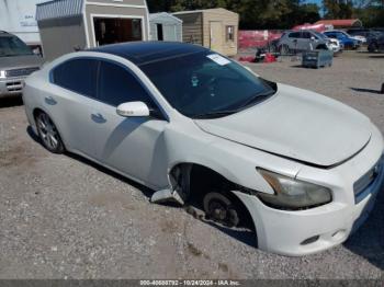  Salvage Nissan Maxima