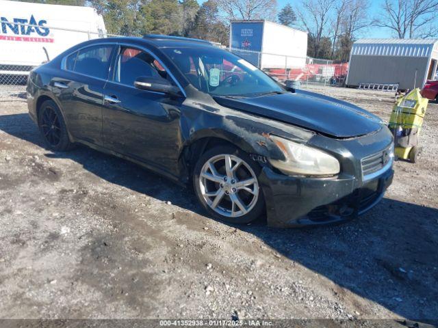  Salvage Nissan Maxima