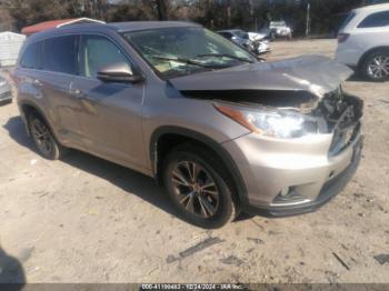  Salvage Toyota Highlander