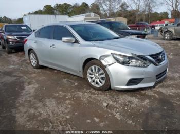  Salvage Nissan Altima