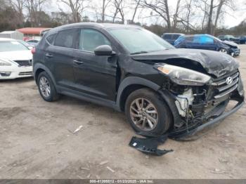  Salvage Hyundai TUCSON