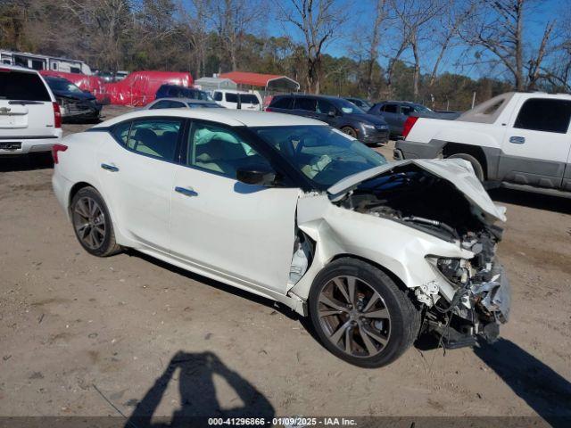  Salvage Nissan Maxima