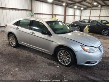  Salvage Chrysler 200