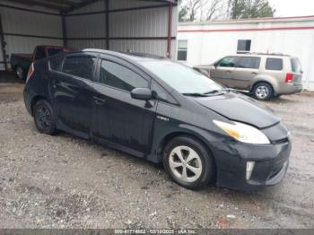  Salvage Toyota Prius