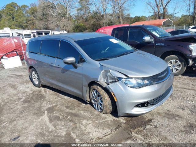  Salvage Chrysler Pacifica