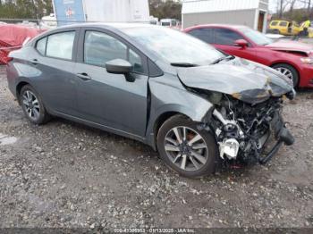  Salvage Nissan Versa