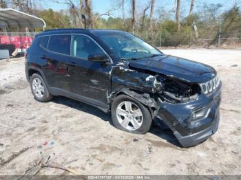  Salvage Jeep Compass