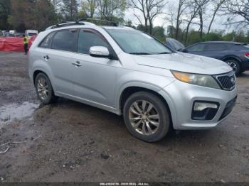  Salvage Kia Sorento