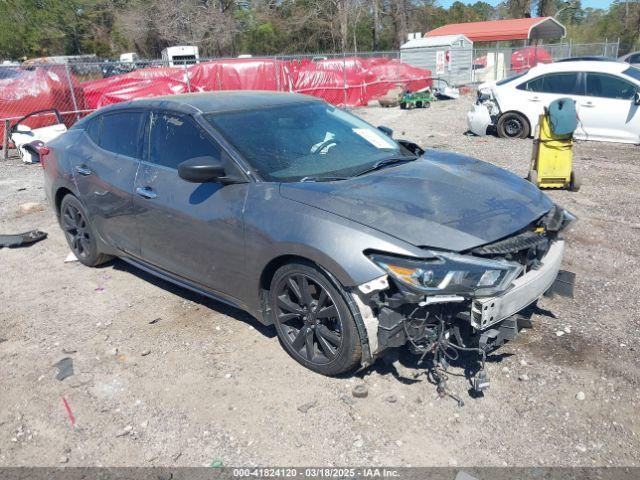  Salvage Nissan Maxima