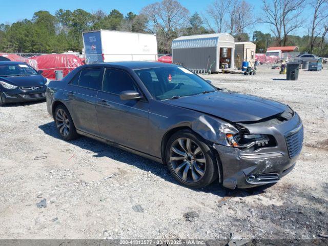  Salvage Chrysler 300