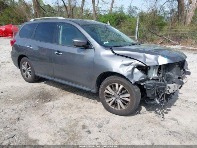  Salvage Nissan Pathfinder