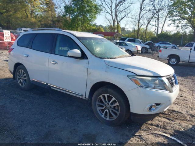 Salvage Nissan Pathfinder