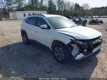  Salvage Hyundai TUCSON