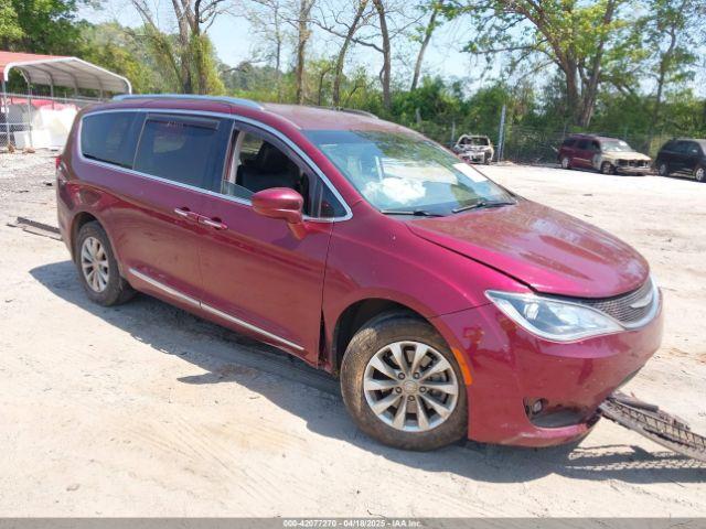  Salvage Chrysler Pacifica