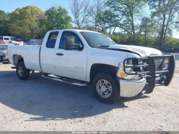  Salvage Chevrolet Silverado 2500
