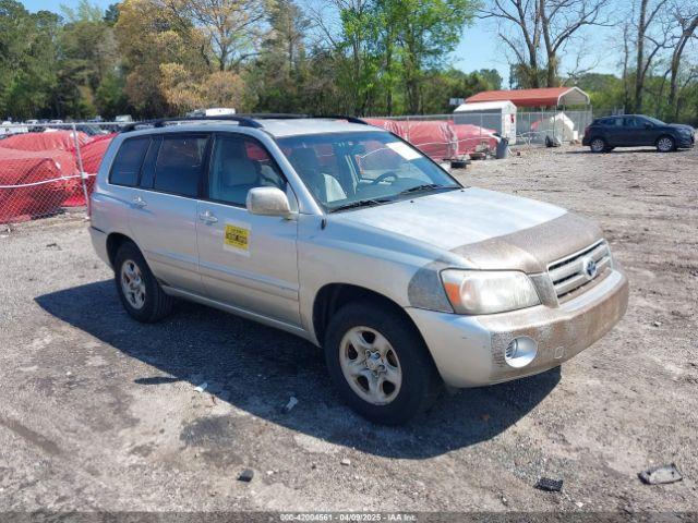  Salvage Toyota Highlander