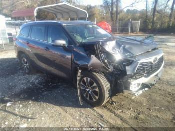  Salvage Toyota Highlander