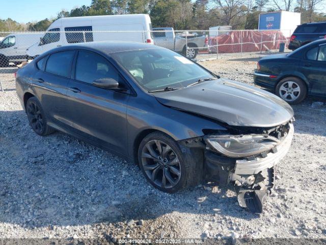  Salvage Chrysler 200