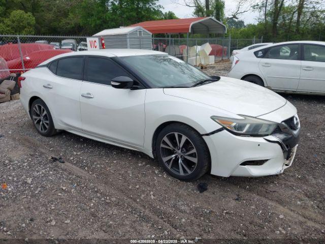  Salvage Nissan Maxima