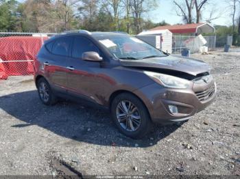  Salvage Hyundai TUCSON