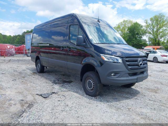  Salvage Mercedes-Benz Sprinter 2500