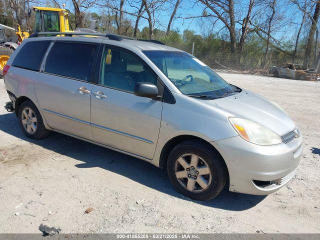  Salvage Toyota Sienna
