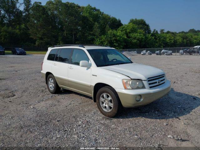  Salvage Toyota Highlander