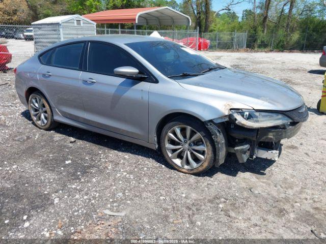  Salvage Chrysler 200