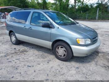  Salvage Toyota Sienna