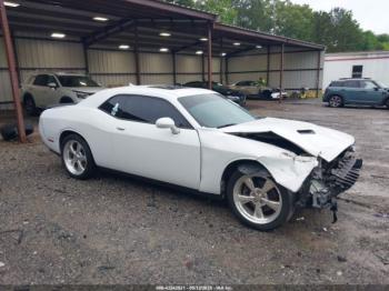  Salvage Dodge Challenger