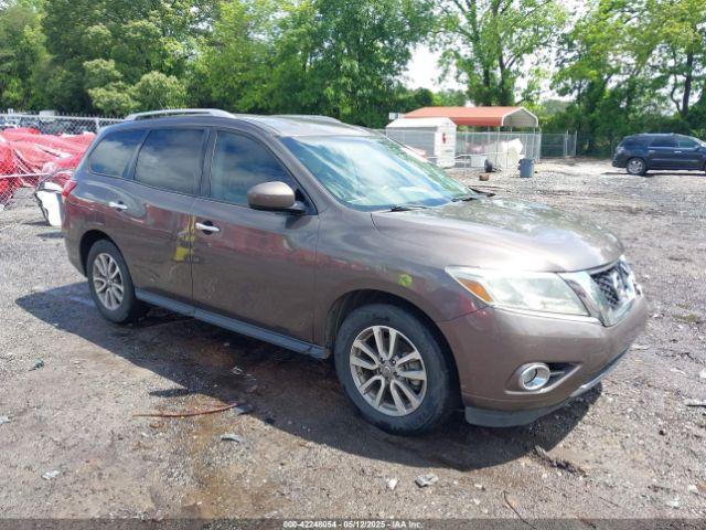  Salvage Nissan Pathfinder