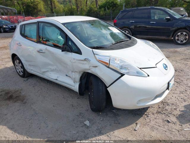  Salvage Nissan LEAF