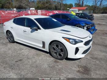  Salvage Kia Stinger