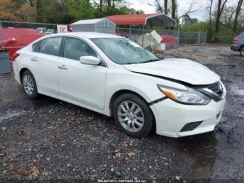  Salvage Nissan Altima
