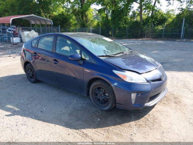  Salvage Toyota Prius