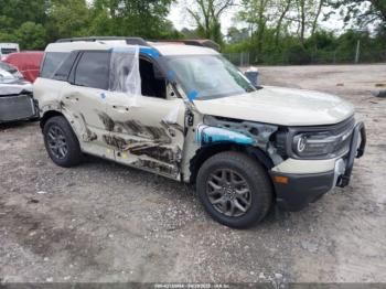  Salvage Ford Bronco