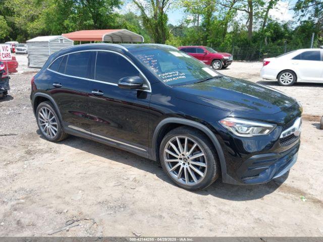  Salvage Mercedes-Benz GLA