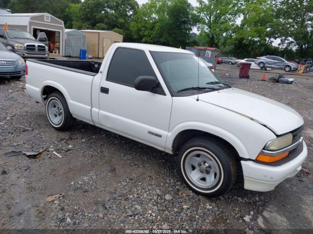  Salvage Chevrolet S-10