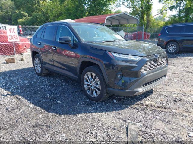  Salvage Toyota RAV4