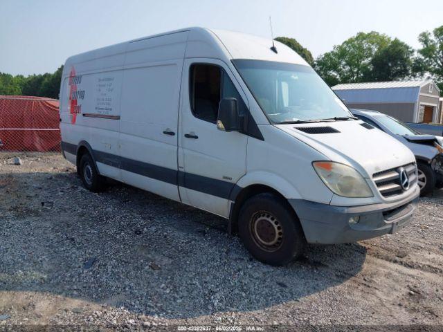 Salvage Mercedes-Benz Sprinter 2500